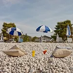 Rouda Bay Mikros Gialos