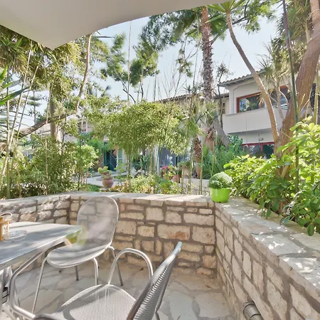 Rouda Bay Mikros Gialos