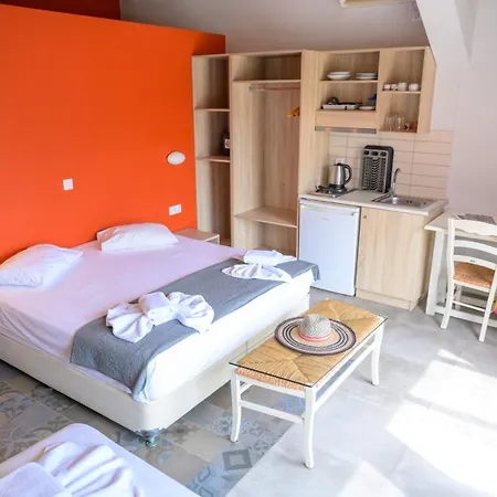 Rouda Bay Hotel Mikros Gialos