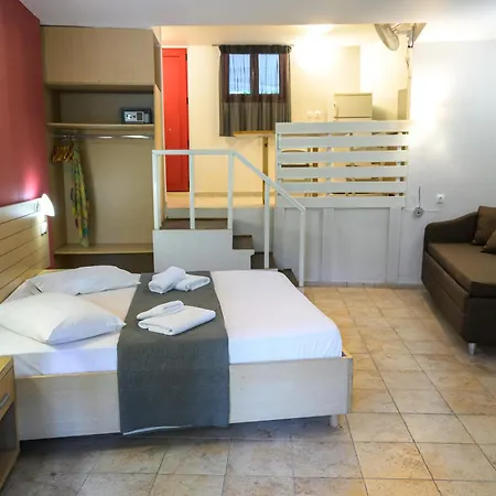 Rouda Bay 3* Mikros Gialos