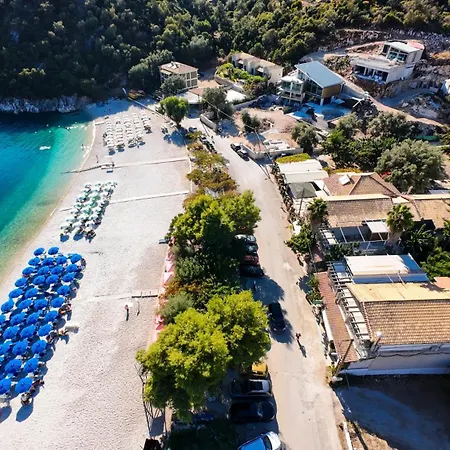 Rouda Bay Хотел 3*