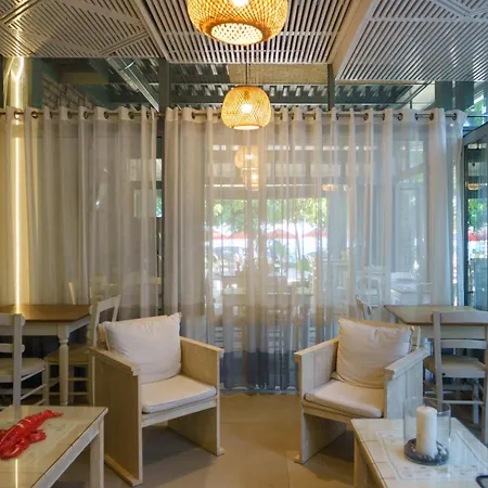 Rouda Bay Микрос Гиалос