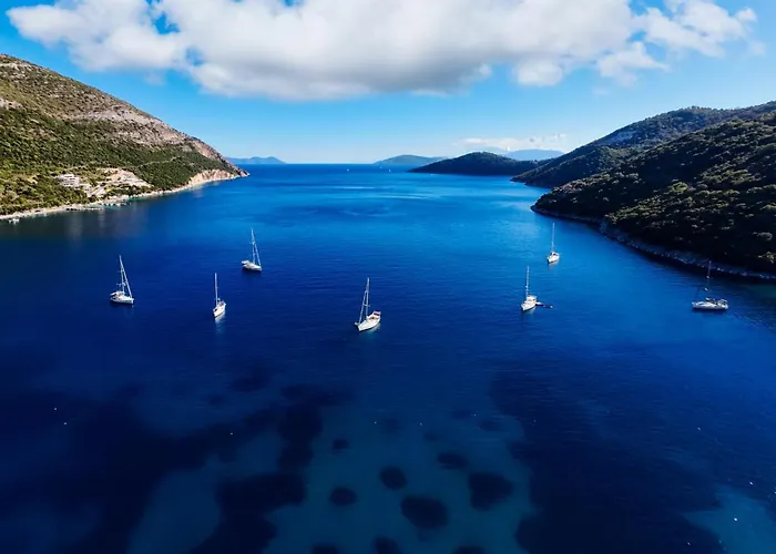 Rouda Bay 3* Mikros Gialos