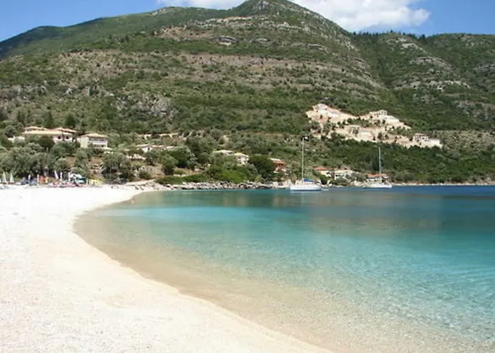 Rouda Bay 3* Mikros Gialos