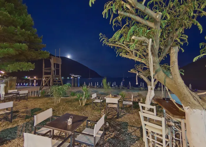 Rouda Bay Mikros Gialos